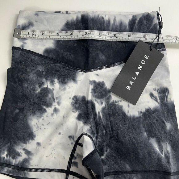 Balance Athletica Women’s The Cloud Short Logo Avalanche Tie Dye Size XXS New - Picture 8 of 12